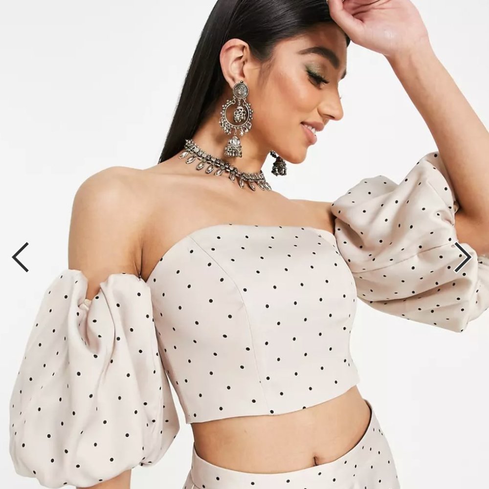 ASOS DESIGN Lehenga bandeau crop top with puff sleeve in spot print (10)